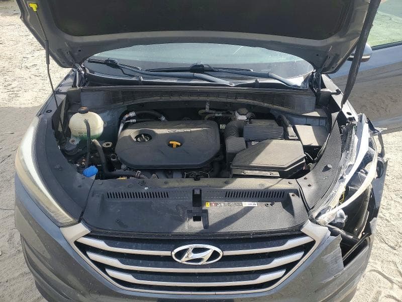 2017 HYUNDAI TUCSON SE PLUS 12