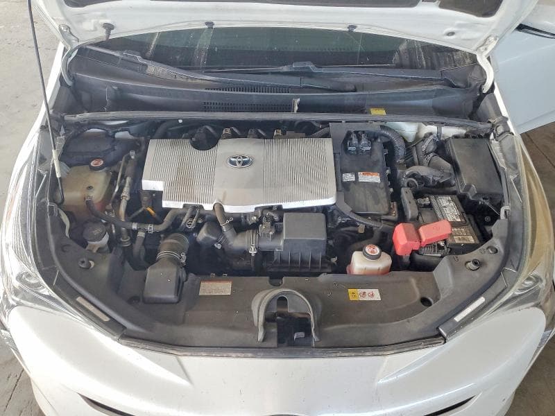 2017 TOYOTA PRIUS THREE 11