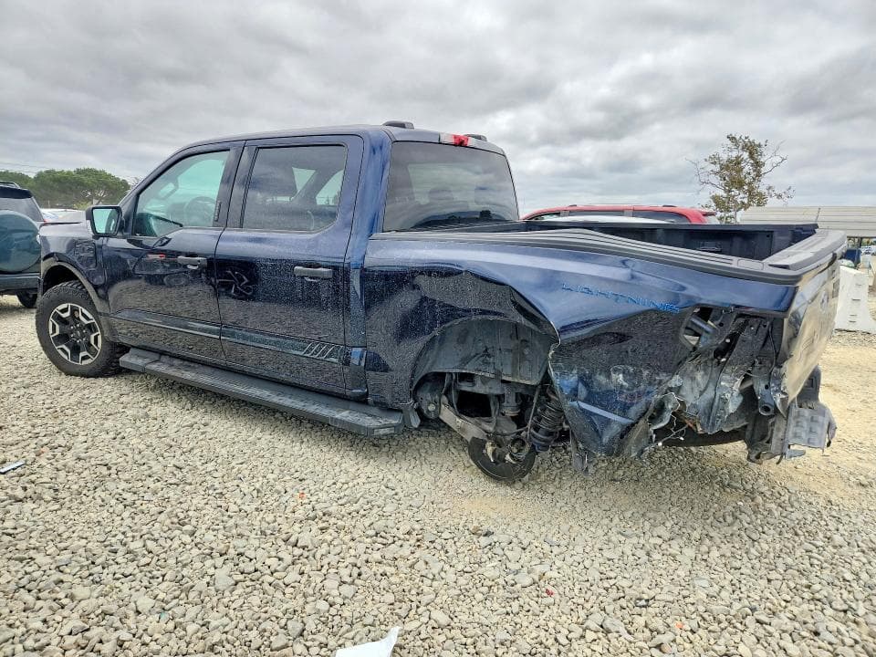 2023 FORD F150 LIGHTNING PRO 2