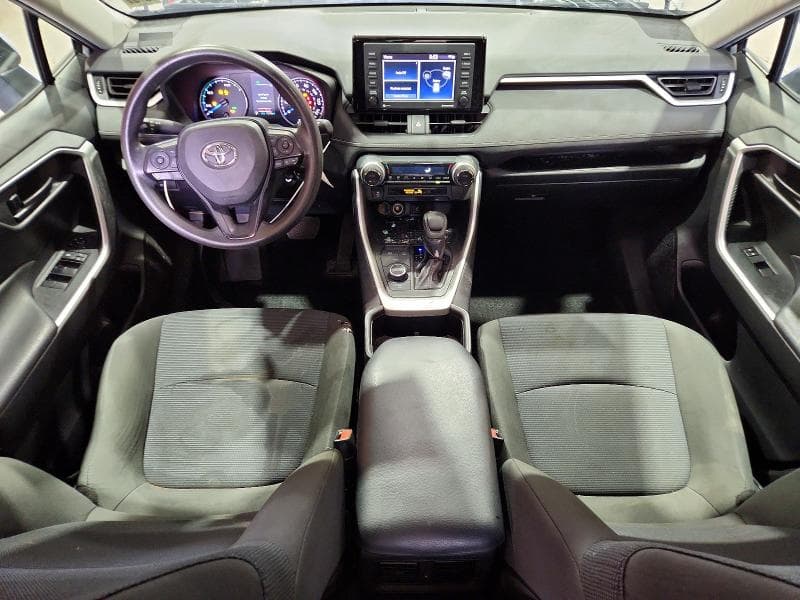 2022 TOYOTA RAV4 LE 8