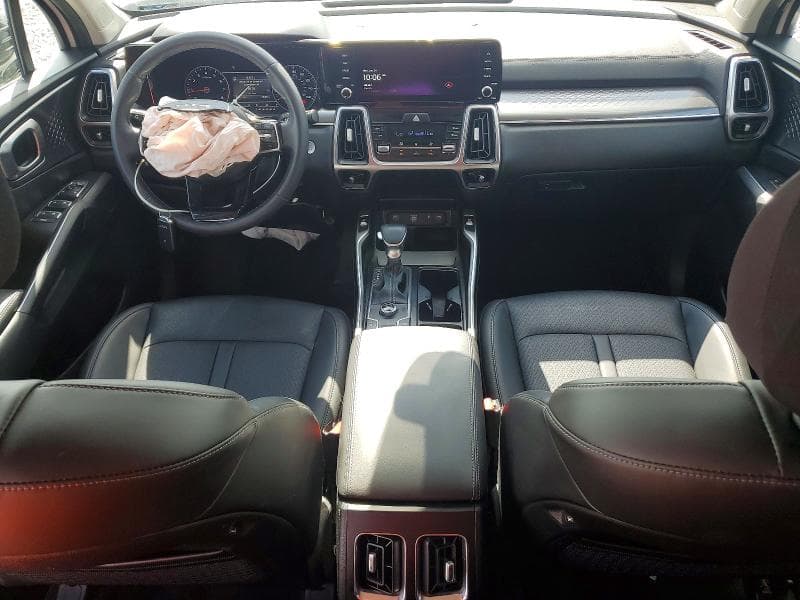 2023 KIA SORENTO S 8