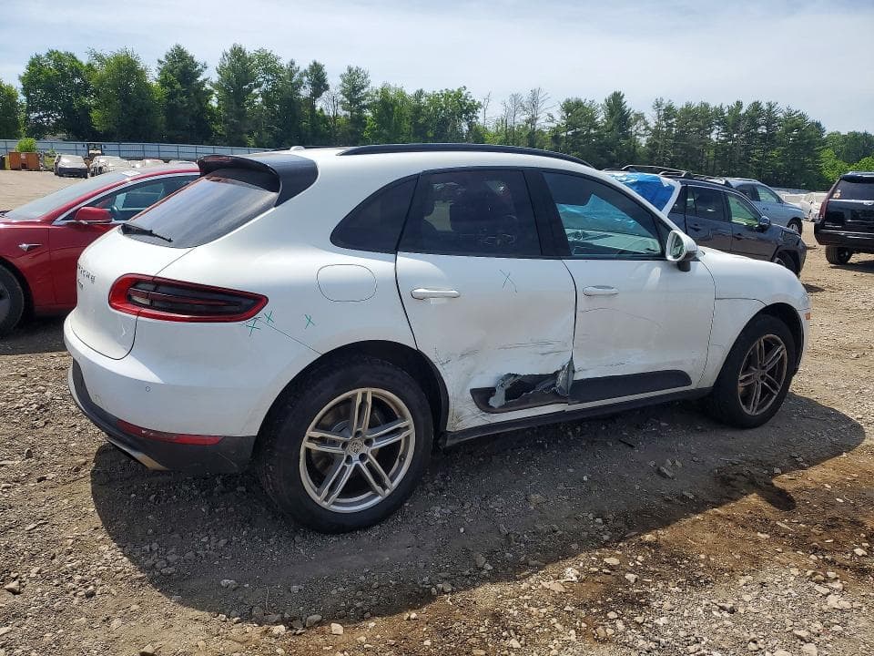 2017 PORSCHE MACAN 3