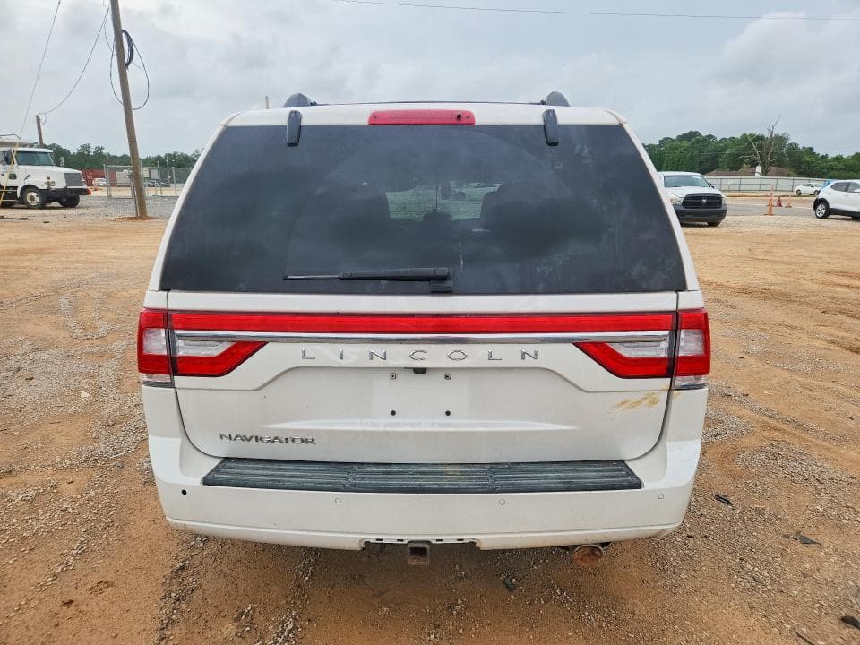 2017 LINCOLN NAVIGATOR SELECT 6