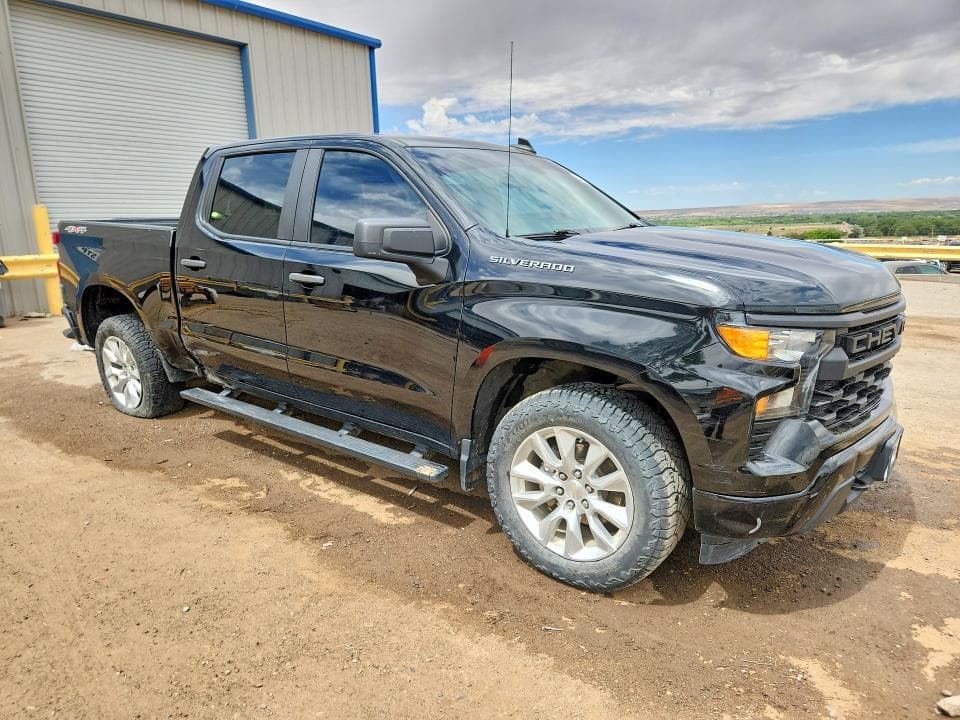 2023 CHEVROLET SILVERADO K1500 CUSTOM 4