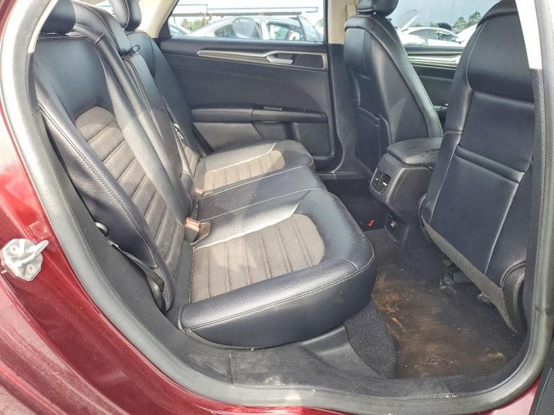 2017 FORD FUSION SE 10