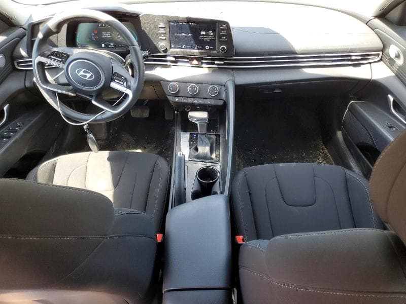 2024 HYUNDAI ELANTRA SEL 8