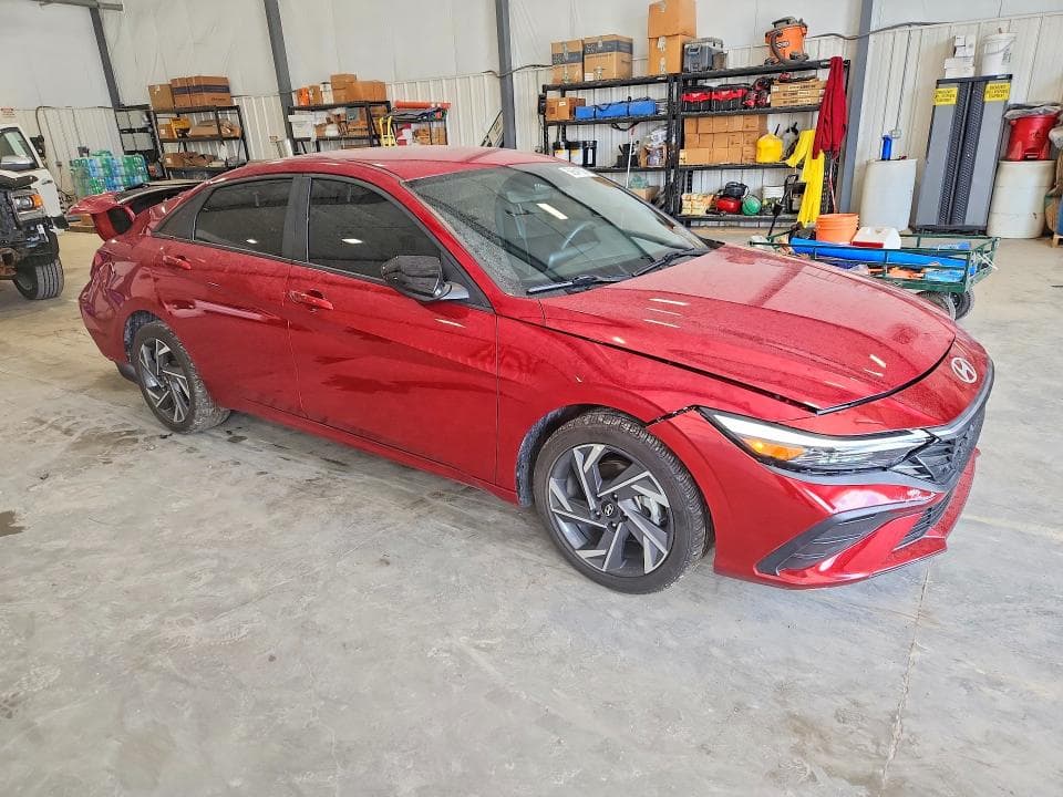 2025 HYUNDAI ELANTRA SEL SPORT 4