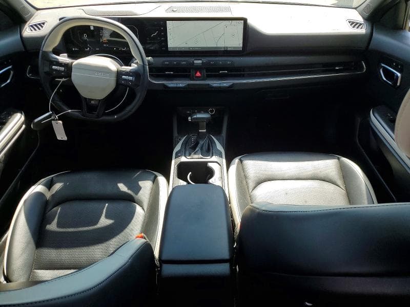 2025 KIA K4 GT LINE 8