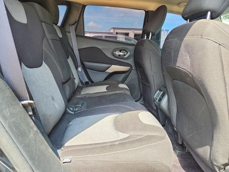 2018 JEEP CHEROKEE LATITUDE 11