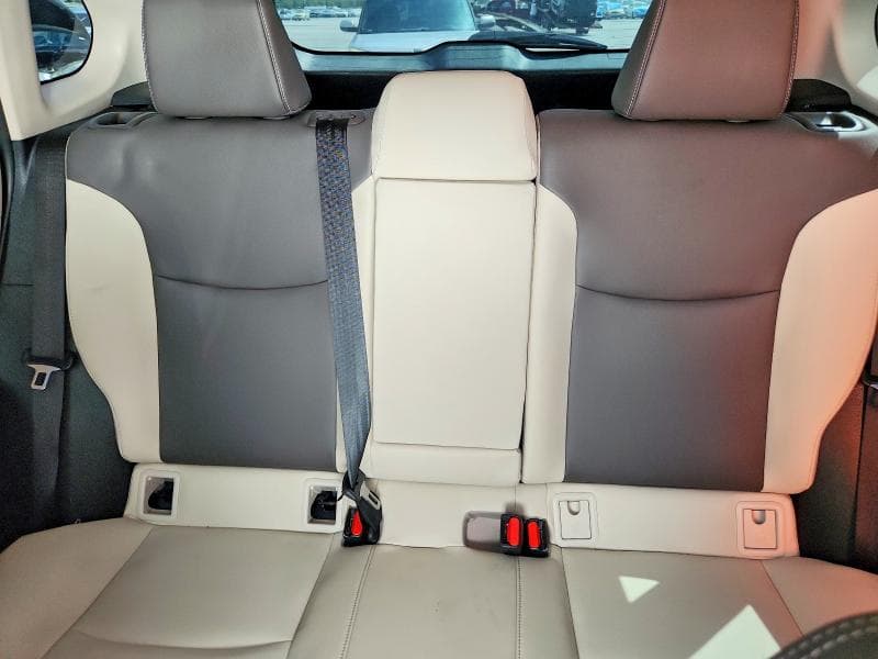 2023 TOYOTA COROLLA CROSS XLE 10