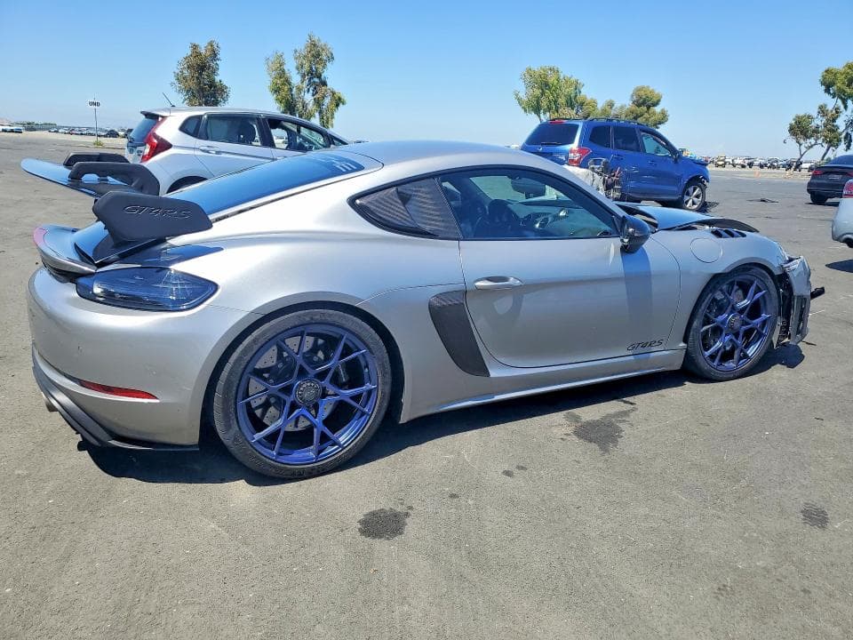 2024 PORSCHE CAYMAN GT4 RS 3