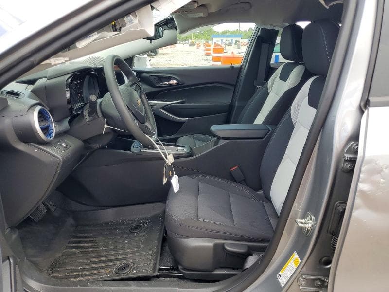 2026 CHEVROLET TRAX LS 7