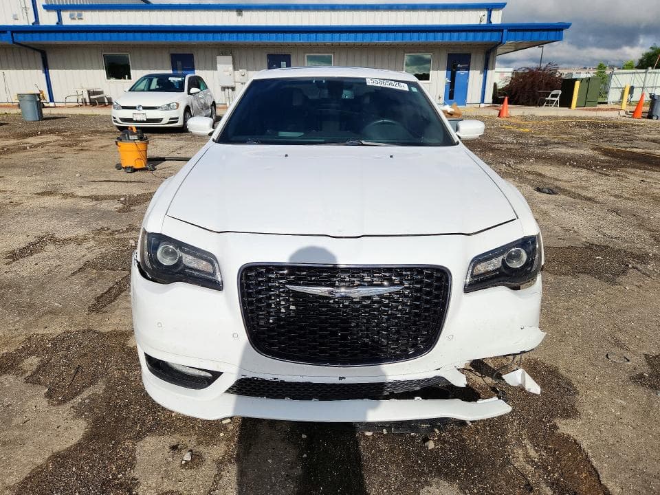 2018 CHRYSLER 300 S 5