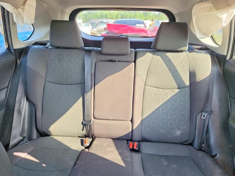 2024 TOYOTA RAV4 XLE 10