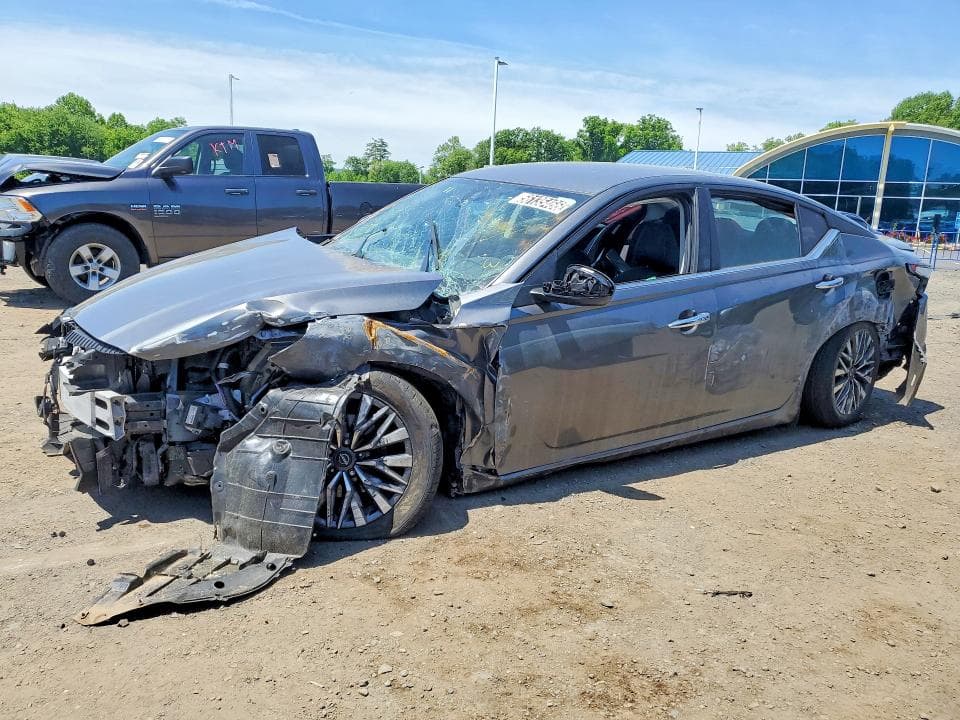 2025 NISSAN ALTIMA