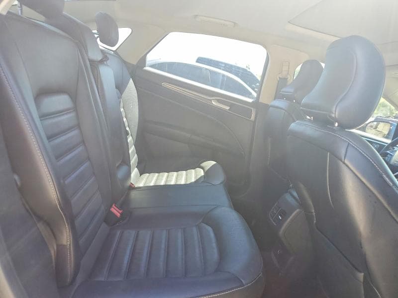 2017 FORD FUSION SE 10