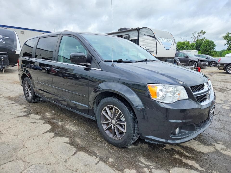 2017 DODGE GRAND CARAVAN SXT 4