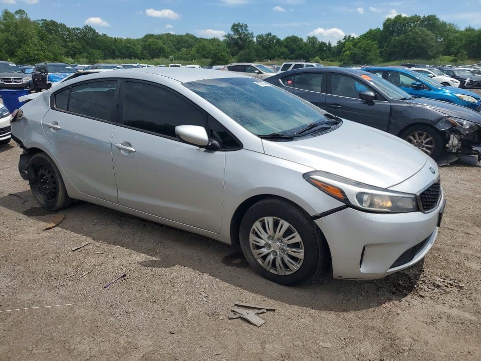 2017 KIA FORTE LX 4
