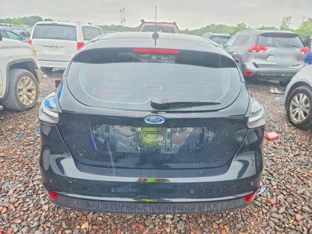 2018 FORD FOCUS TITANIUM 6