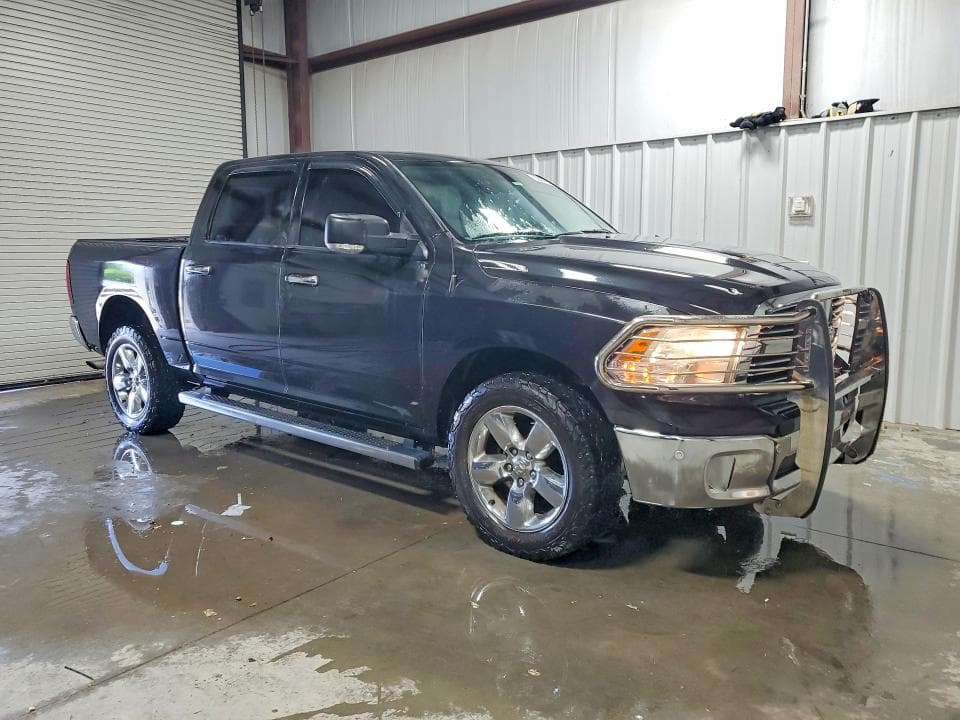 2017 RAM 1500 SLT 4