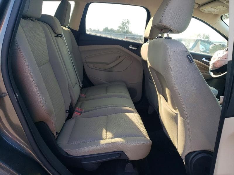 2017 FORD ESCAPE SE 11