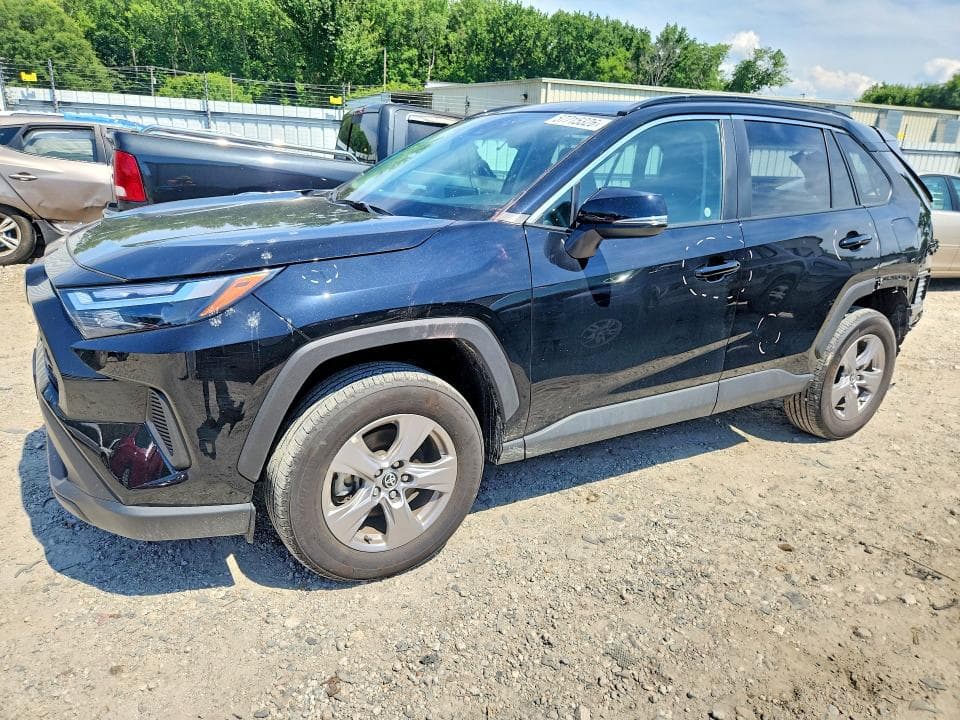 2025 TOYOTA RAV4 XLE - 1