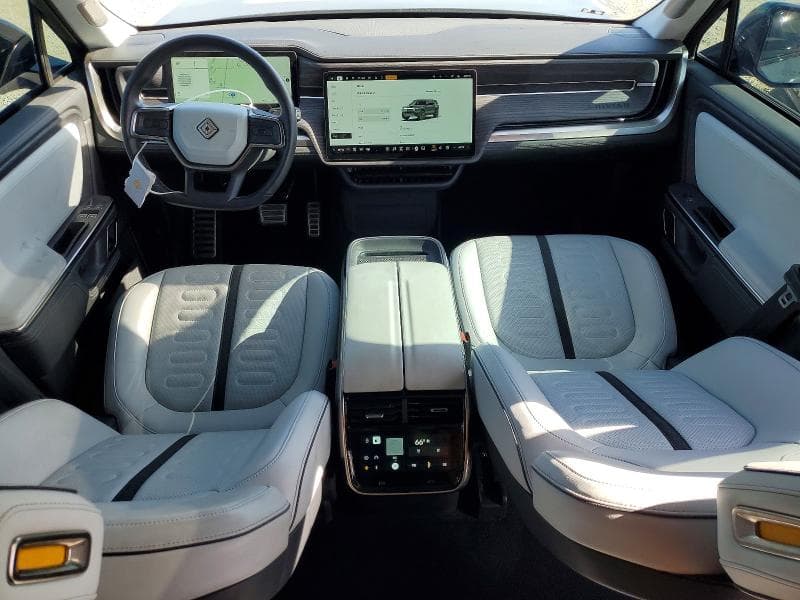 2023 RIVIAN R1S ADVENTURE 8