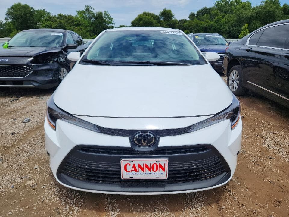 2026 TOYOTA COROLLA LE 5