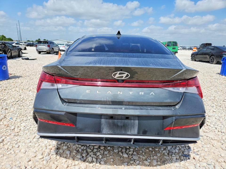 2024 HYUNDAI ELANTRA SEL 6