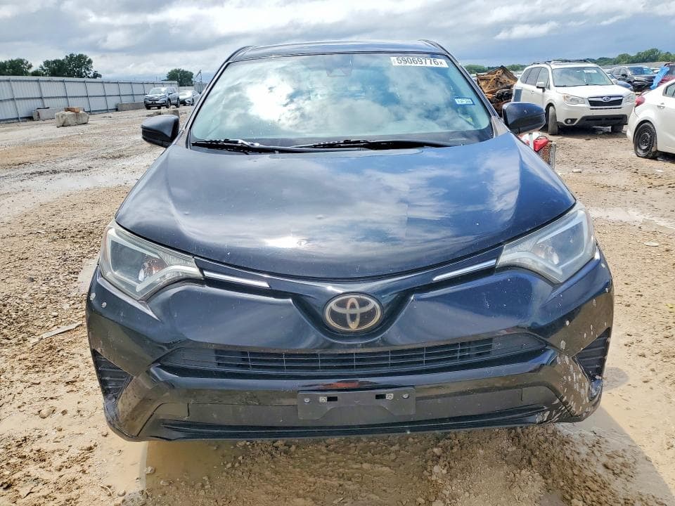 2018 TOYOTA RAV4 LE 5