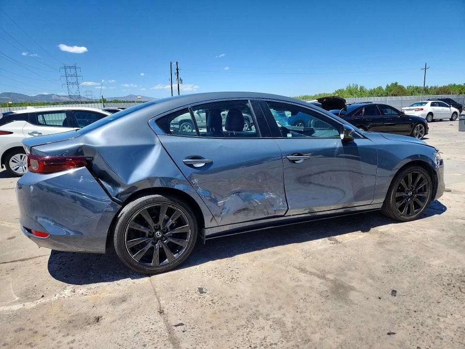 2022 MAZDA 3 PREFERRED 3