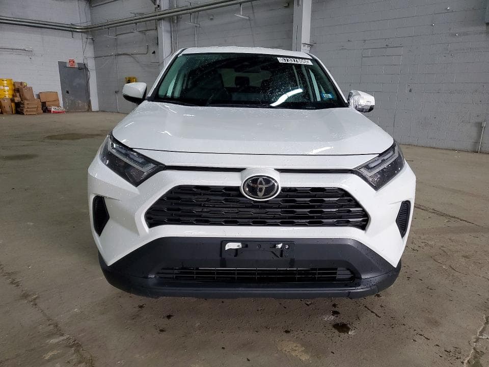 2025 TOYOTA RAV4 LE 5
