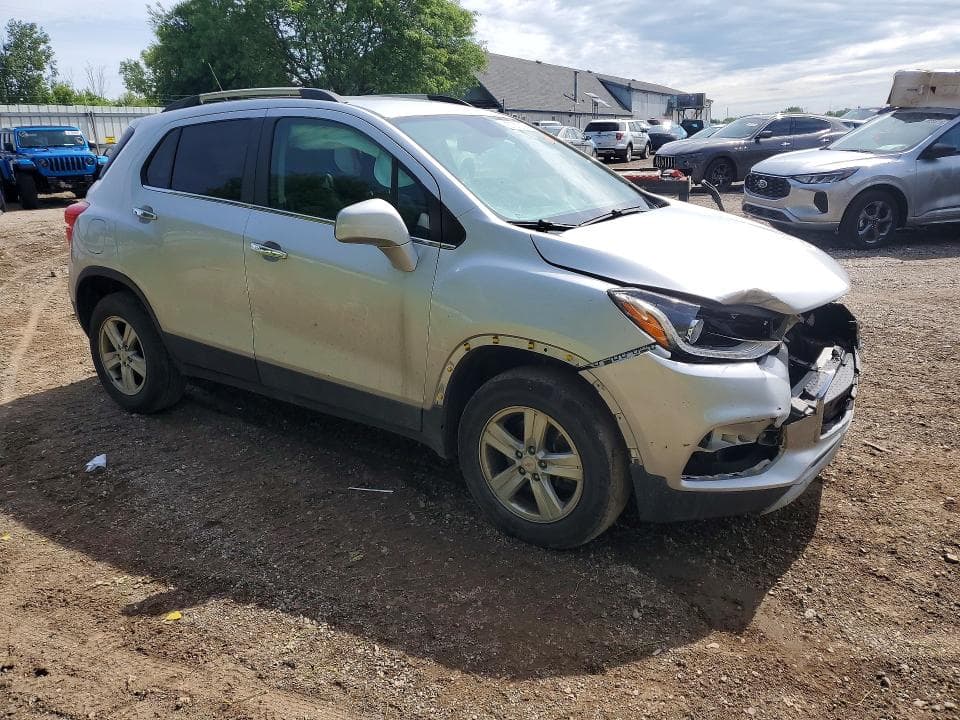 2020 CHEVROLET TRAX 1LT 4