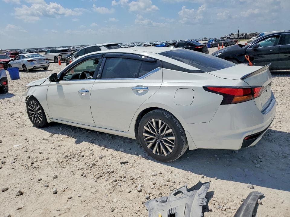 2023 NISSAN ALTIMA SV 2