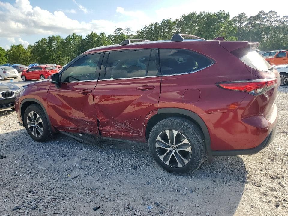 2021 TOYOTA HIGHLANDER XLE 2