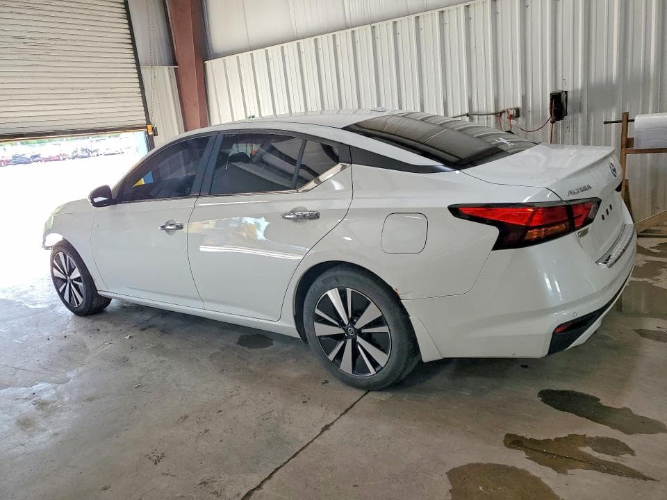 2022 NISSAN ALTIMA SV 2