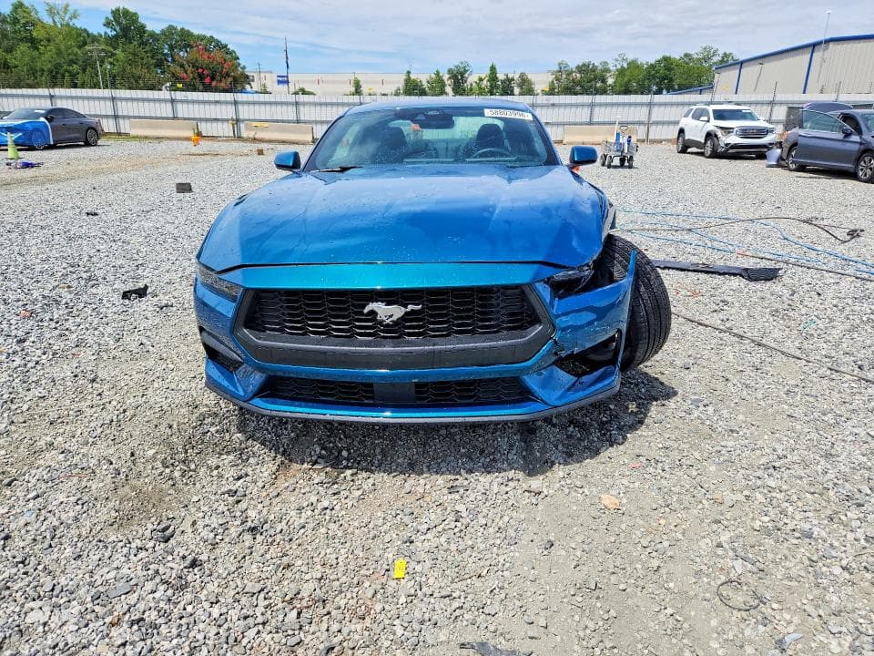 2026 FORD MUSTANG 5