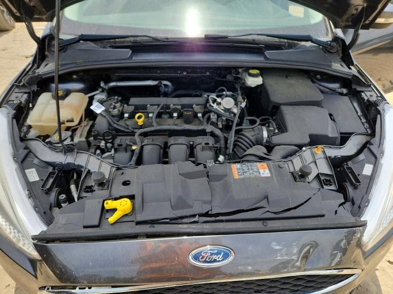 2017 FORD FOCUS SE 11