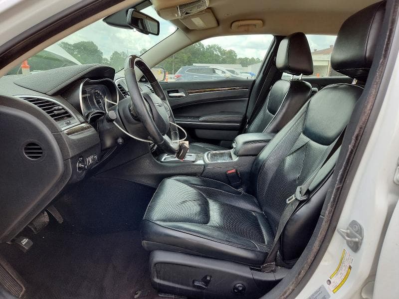 2018 CHRYSLER 300 LIMITED 7