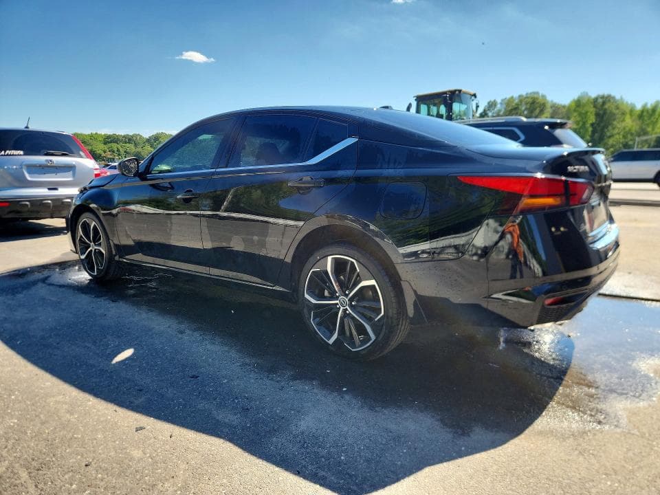 2023 NISSAN ALTIMA SR 2