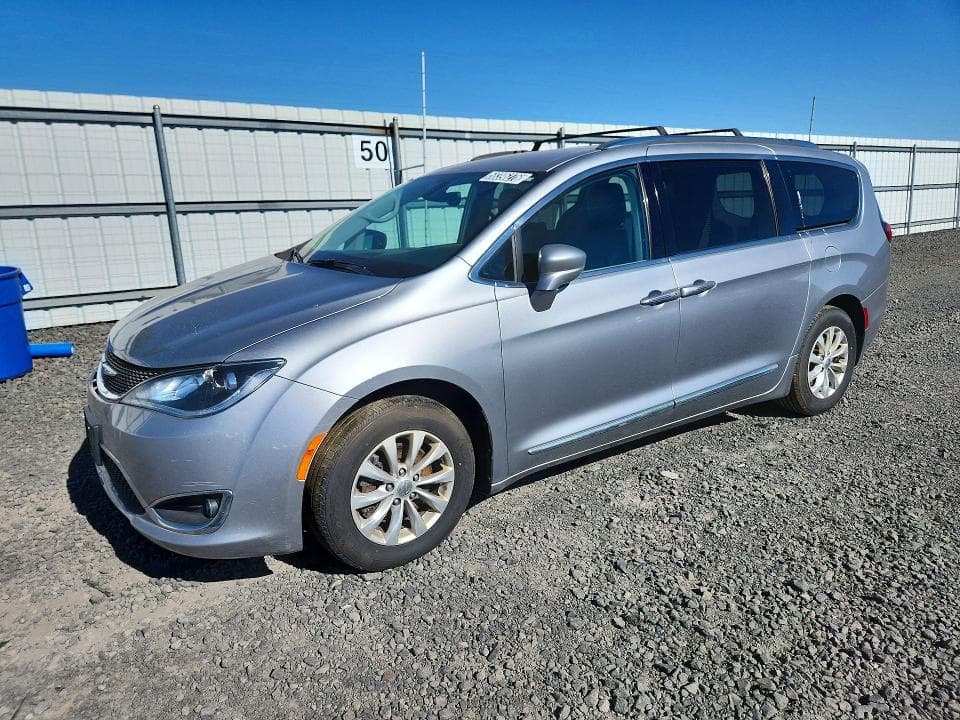 2019 CHRYSLER PACIFICA TOURING L - 1