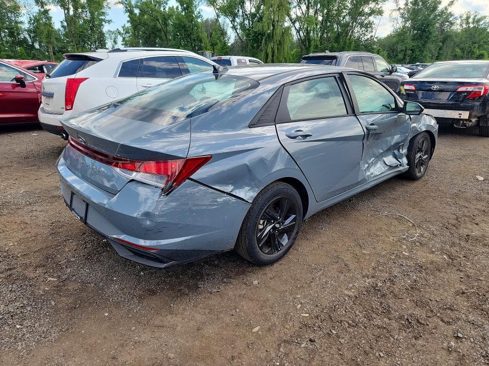 2023 HYUNDAI ELANTRA SEL 3