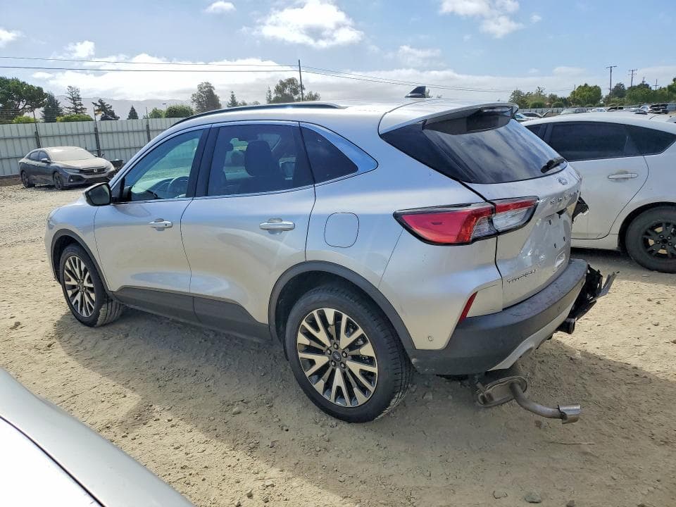 2020 FORD ESCAPE TITANIUM 2