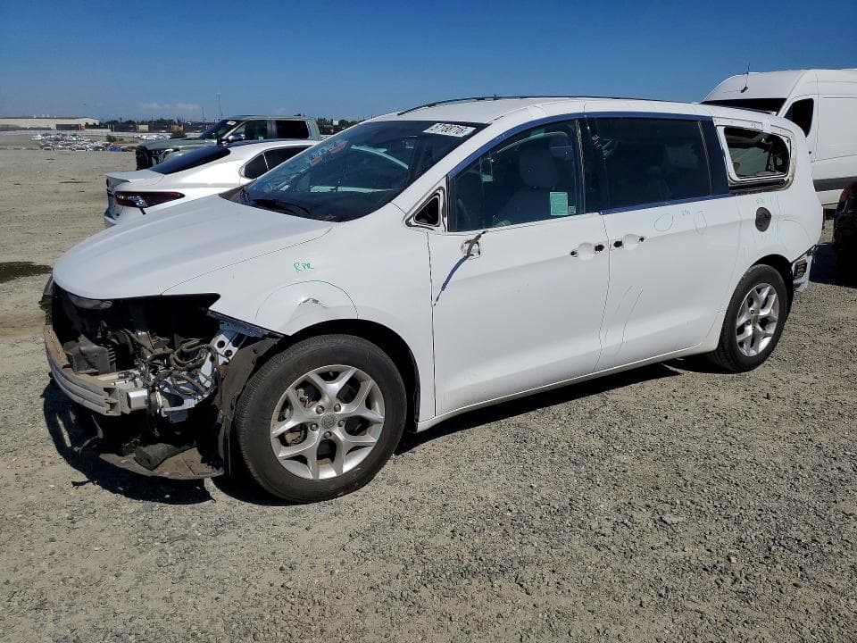 2018 CHRYSLER PACIFICA - 1