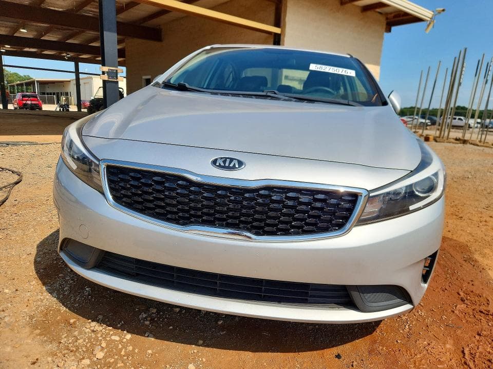 2018 KIA FORTE LX 9