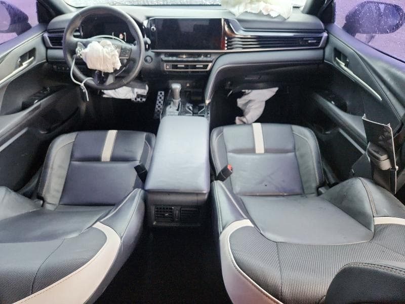 2025 TOYOTA CAMRY SE 8