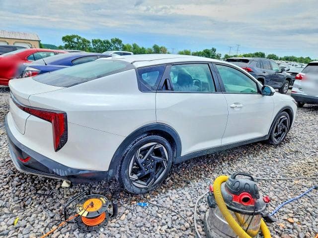 2025 KIA K4 EX 3
