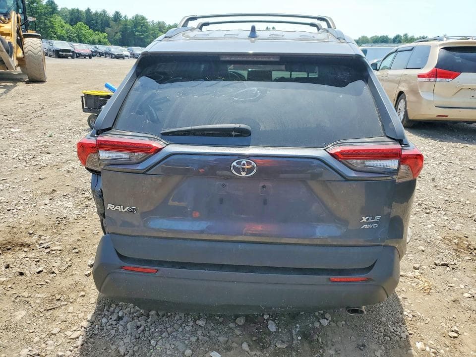 2021 TOYOTA RAV4 XLE PREMIUM 6