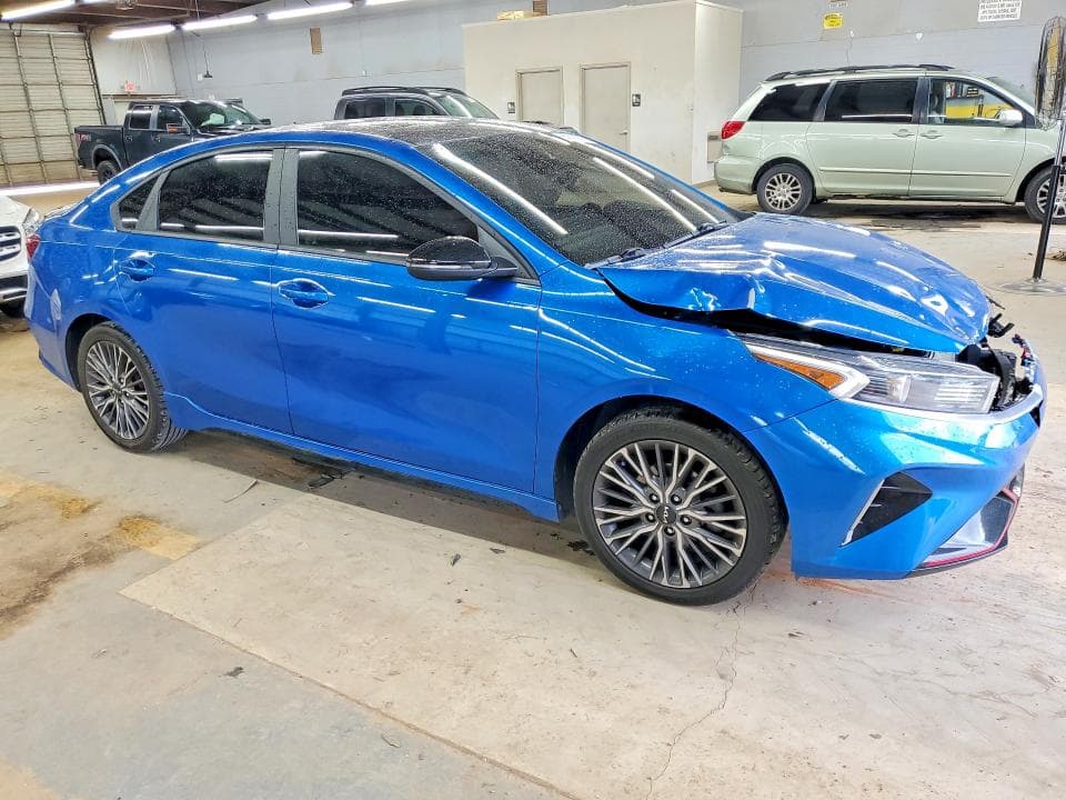 2022 KIA FORTE GT LINE 4