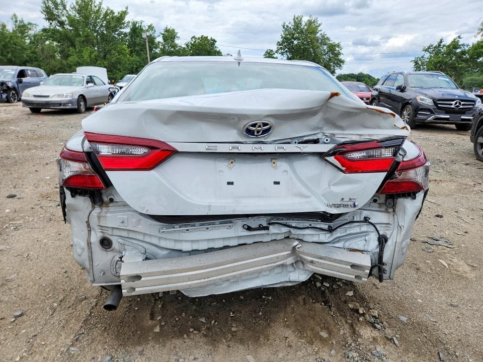 2022 TOYOTA CAMRY LE 6